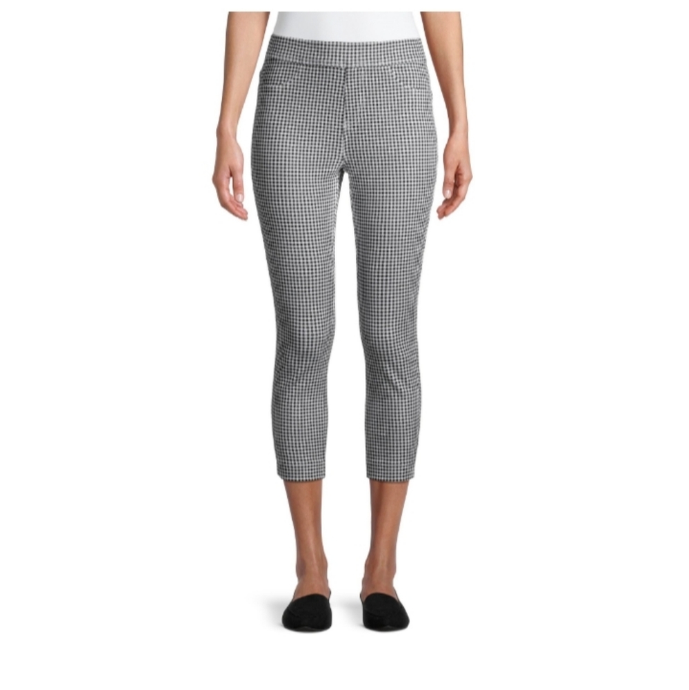 NWT Checkered Printed Capris